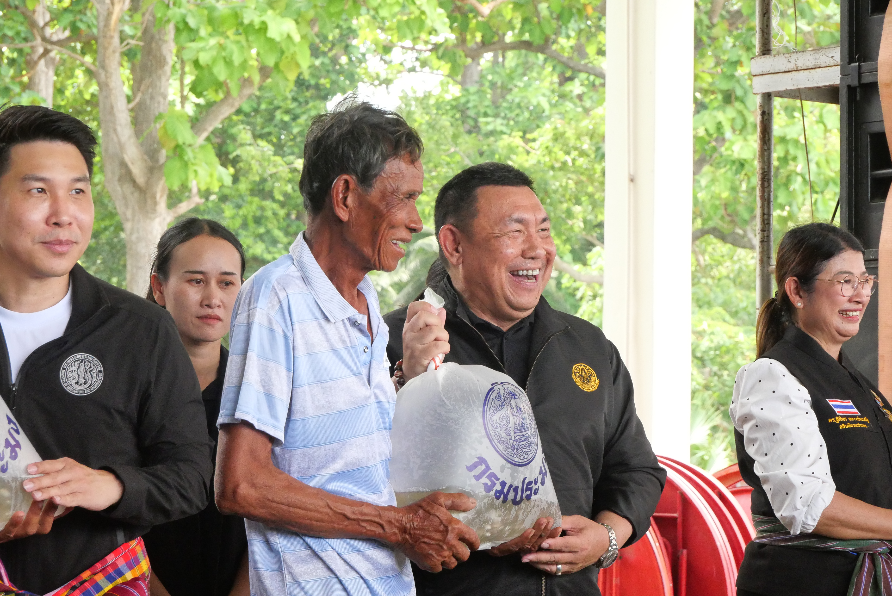 title - ส.ป.ก. ติดตามรัฐมนตรีช่วยว่าการกระทรวงเกษตรและสหกรณ์ (นายวัชระพล ขาวขำ) พร้อมคณะ ลงพื้นที่ตรวจราชการในพื้นที่จังหวัดกาฬสินธุ์ (จุดที่ 3) 